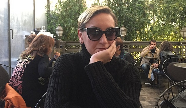 Турецкая сценаристка Мерич Аджеми