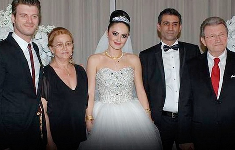 Турецкий актер Кыванч Татлытуг на свадьбе брата Джема Татлытуг, Кыванч Татлытуг, Кыванч Татлытуг турецкий актер на свадьбе брата Джема Татлытуг