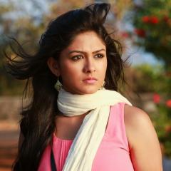 Mrunal_Thakur_12