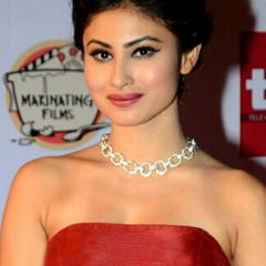 Mouni Roy_19