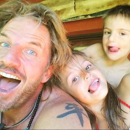 Аргентинский актер Факундо Арана с детьми, Факундо Арана с детьми, Факундо Арана аргентинский актер с детьми