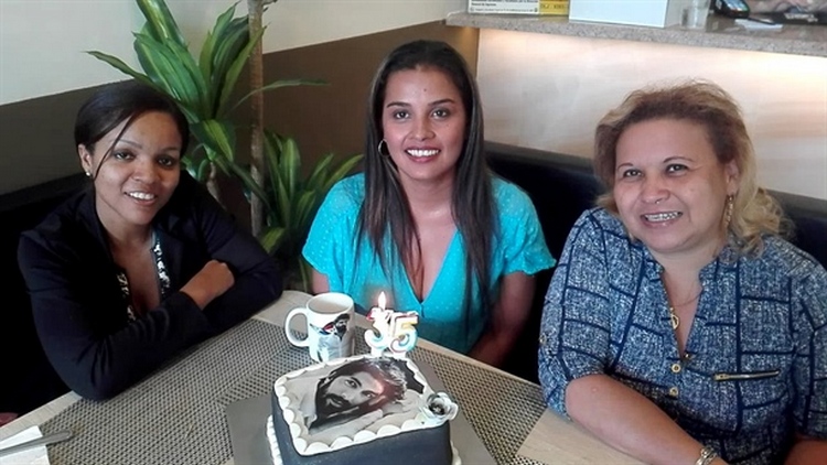 Поклонники турецкого актера Энгина Акюрек