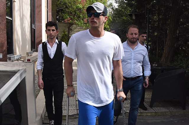 Турецкий актер Кыванч Татлытуг, Кыванч Татлытуг, Кыванч Татлытуг турецкий актер