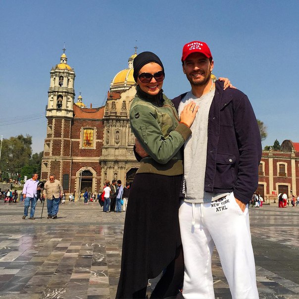 мексиканская актриса Марджори де Соуса, аргентинский актер Хулиан Хиль