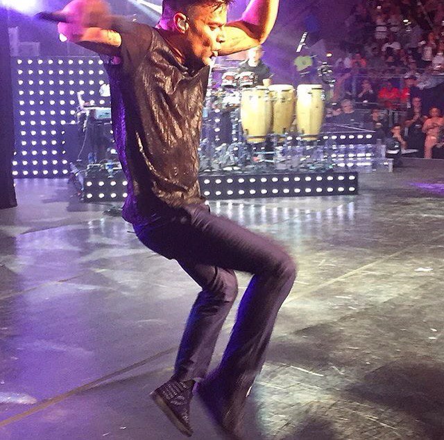 Пуэрториканский певец Рики Мартин, Рики Мартин, Джван Йосеф, Йон Йосеф, Рики Мартин пуэрториканский певец, Карлос Гонсалес Абелла