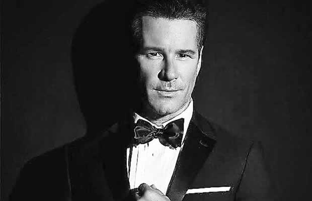 Венесуэльский актер Фернандо Каррильо, Джеймс Бонд, агент 007