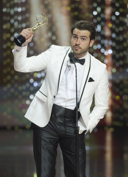 Латиноамериканская актриса Анжелик Бойер латиноамериканский актер Пабло Лиле