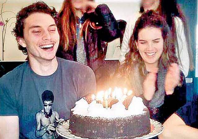 Перуанский актер, музыкант и певец Кристиан Майер