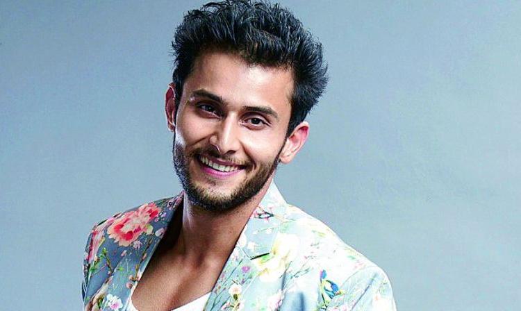 Линеш Матту Линеш Матту индийский актер