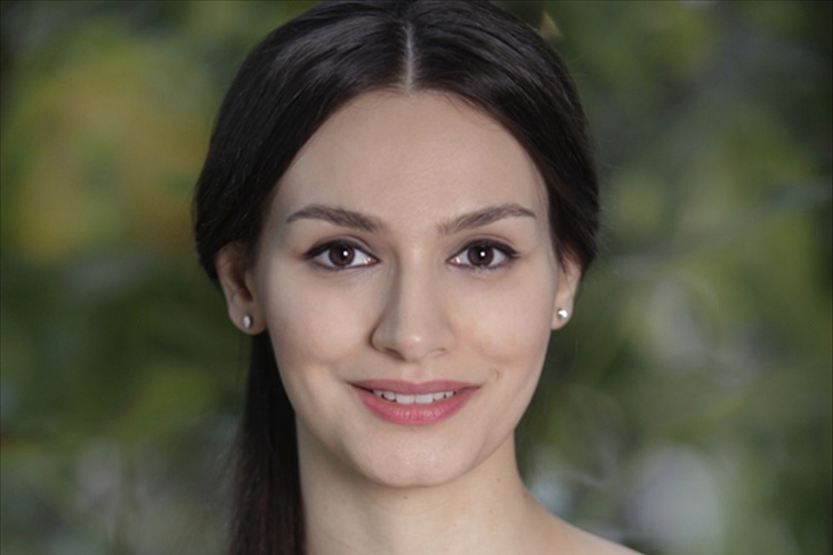 Гонджа Сарыйылдыз турецкая актриса